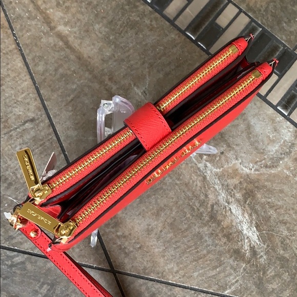 MICHAEL KORS LG DOUBLE ZIP WRISTLET FLAME - Picture 9 of 16